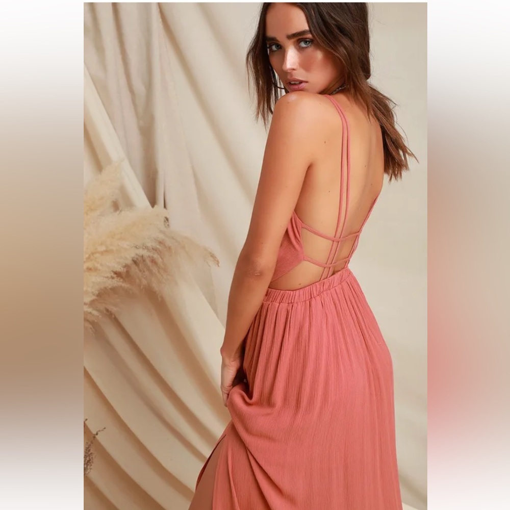 Lulu’s Lost in Paradise Maxi Dress